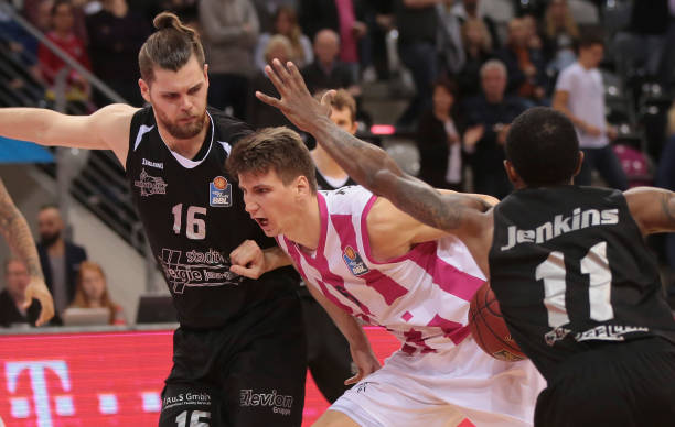 沉重打击 沉重打击