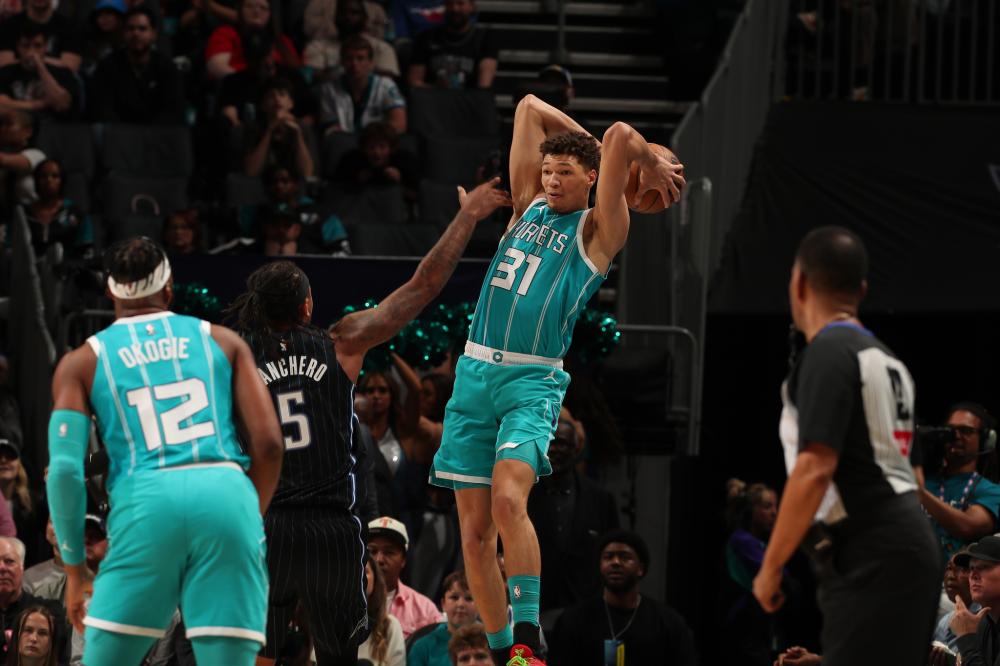 帮助他赢得 帮助他赢得