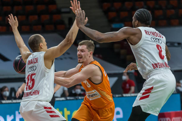 巴萨进攻三 巴萨进攻三